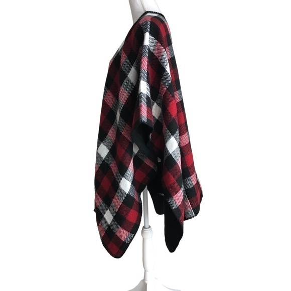Woolrich Reversible Blanket Wrap Buffalo Check Red White Black Shawl Poncho - Picture 6 of 11